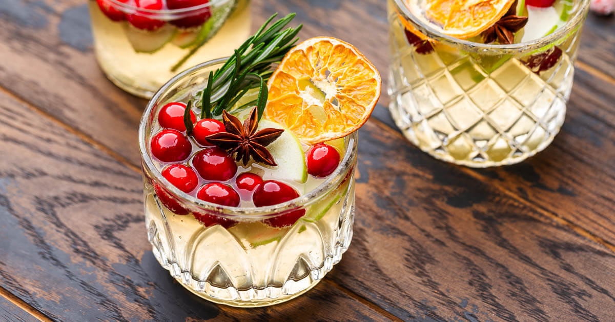 Festive Christmas Sangria: Easy & Impressive Holiday Drinks